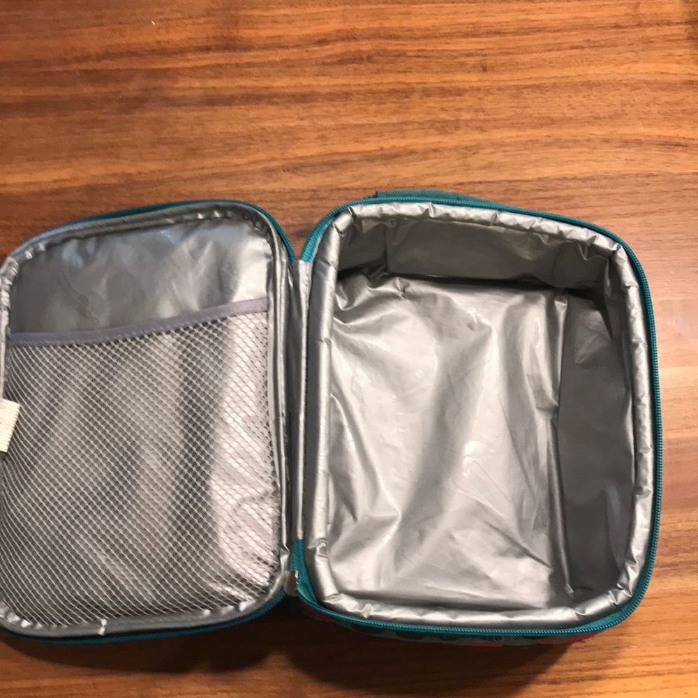 Lunchbox - Picture 2 of 2